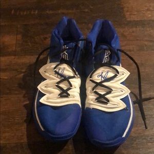 Nike Kyrie 5. Size 9.5 men’s